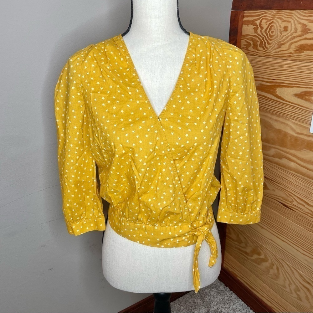 Madewell Wrap V-Neck Top Blouse in Star Scatter Gold Yellow Extra Small - Picture 2 of 13